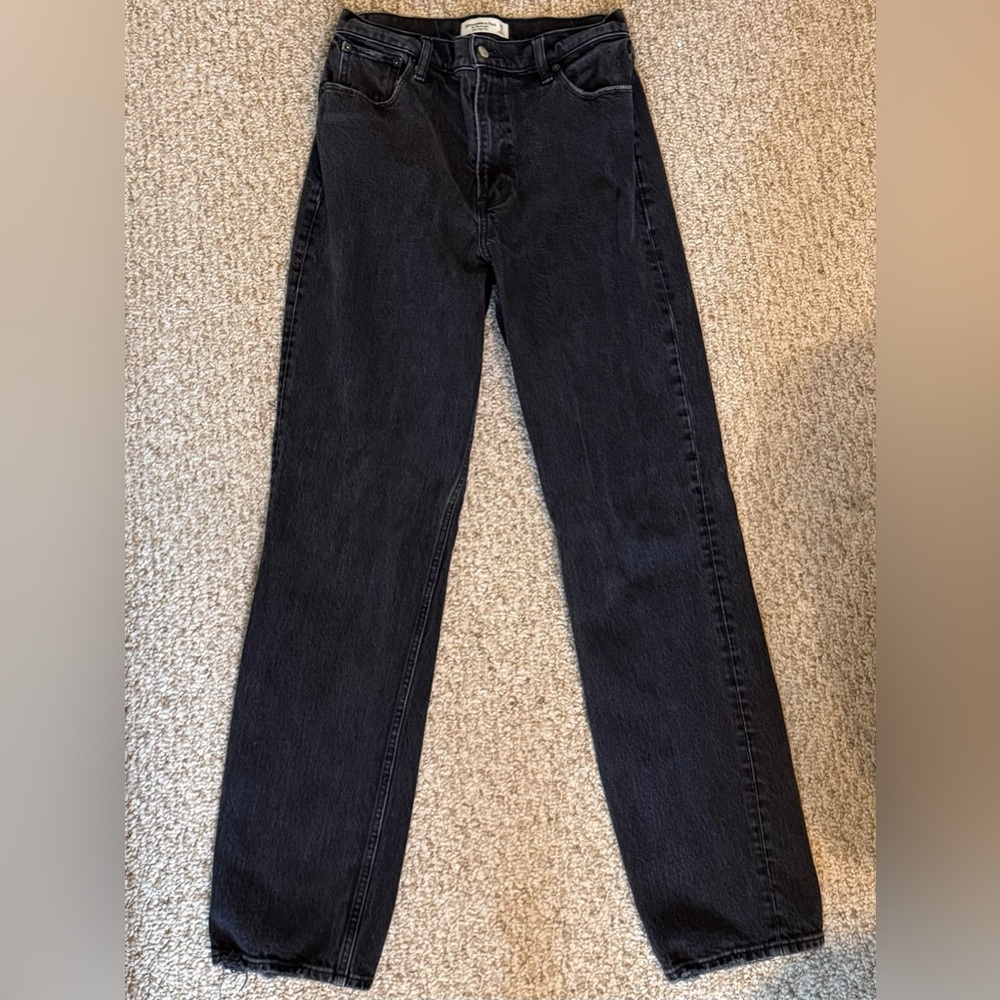 Abercrombie & Fitch The 90’s Straight Ultra High Rise Jean